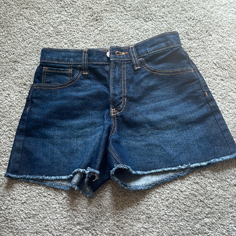 Old Navy dark jeans shorts. - 12